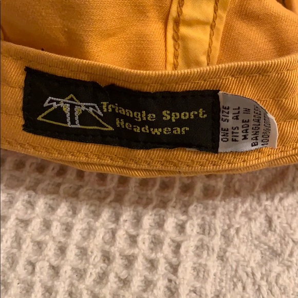 Vintage yellow Yosemite cap - Picture 4 of 4